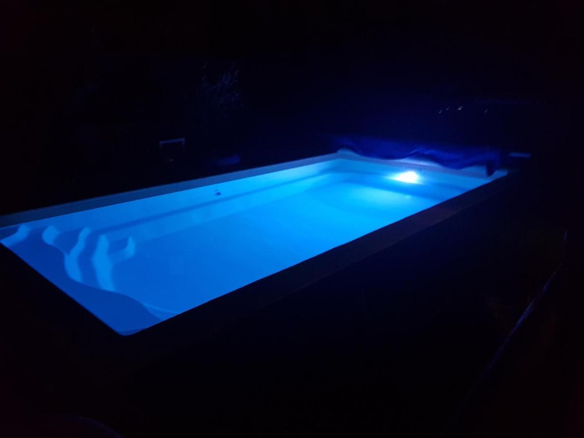Tres Belle Villa Avec Piscine Et Jaccuzi Liouc Exteriör bild